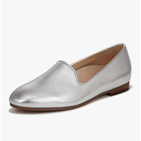 Vionic Women's Willa Slip-on Loafer in Silver Size 8.5 - Picture 2 of 12